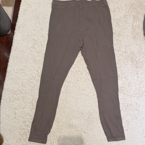Roots | Taupe Ribbed Pants - Picture 5 of 6